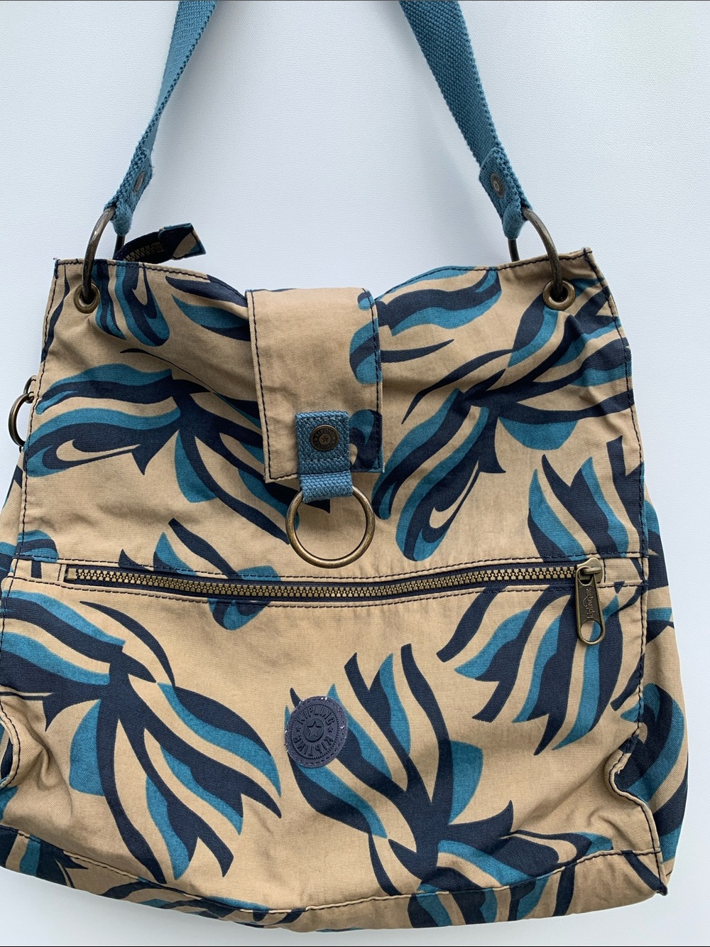 Kipling Nylon Shoulder Bag in Tan and Teal - Casual Everyday Tote weekend bag
